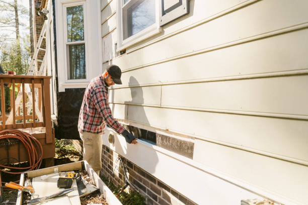 Top rated local Emergency Siding Repair specialists in Collins, OH